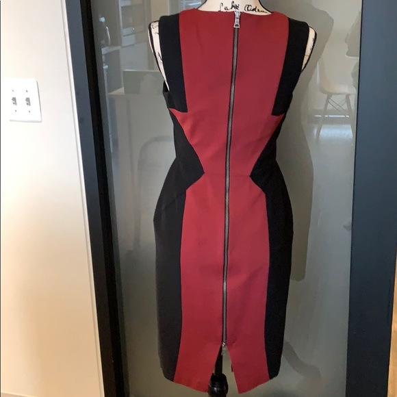 Colorblock Red Dress - Picture 2 of 3